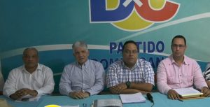 DxC pide investigar denuncia sobre retrasos entrega de uniformes escolares DxC pide investigar denuncia sobre retrasos entrega de uniformes escolares