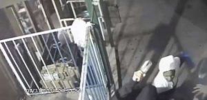 Presuntos pandilleros agreden a un hombre y a un adolescente