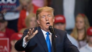 EEUU: Trump censura ataques contra autoridades migratorias