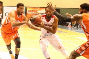 Cañeros vencen Leones y ponen 2-0 final sureste LNB