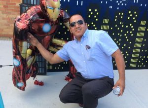 Jueza federal detiene deportación de taxista hispano