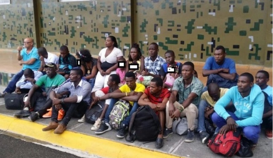 66 mil haitianos fueron repatriados en 10 meses desde R. Dominicana imagen