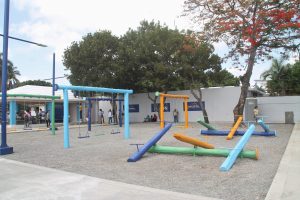 David Collado inaugura parque en Los Prados David Collado inaugura parque en Los Prados