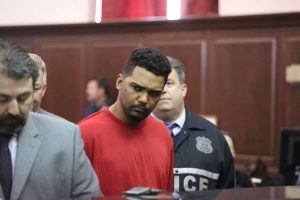 Dominicano atropelló a 20 culpa a las víctimas y a autoridades