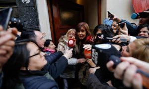 ARGENTINA: Cristina Fernández niega cargos por corrupción