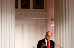 EEUU: Asesor de Trump anticipa pronto habrá nuevos aranceles a Pekín