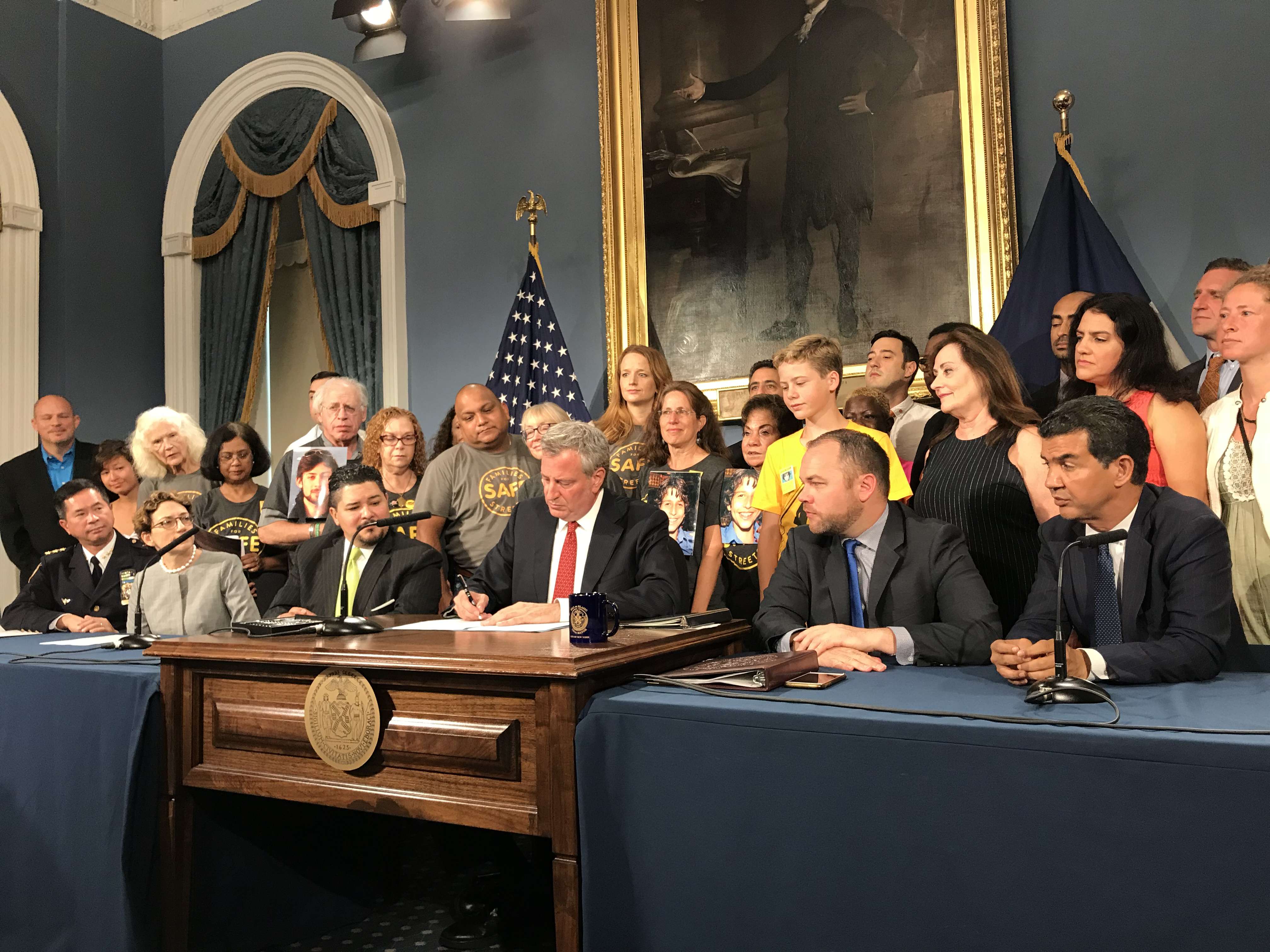 Bill de Blasio reactiva cámaras cerca de escuelas imagen