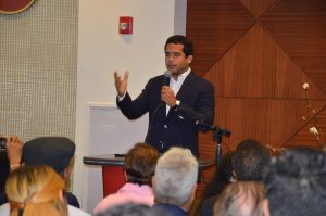 Omar Fernández llama peledeístas a recuperar plaza neoyorquina