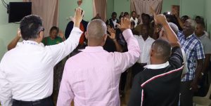 Carlos Peña llama olvidar políticos tienen más historia que futuro Carlos Peña llama olvidar políticos tienen más historia que futuro