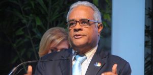 Ministro resalta importancia del turismo de salud en RD Ministro resalta importancia del turismo de salud en RD