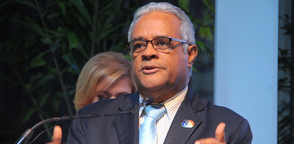 Ministro resalta importancia del turismo de salud en RD imagen