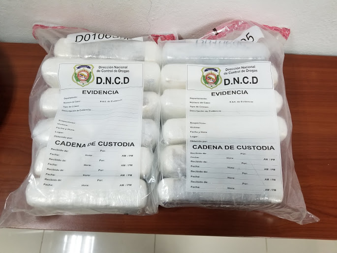 PUNTA CANA: Detienen francesa llevaba 12 kilos de cocaína imagen