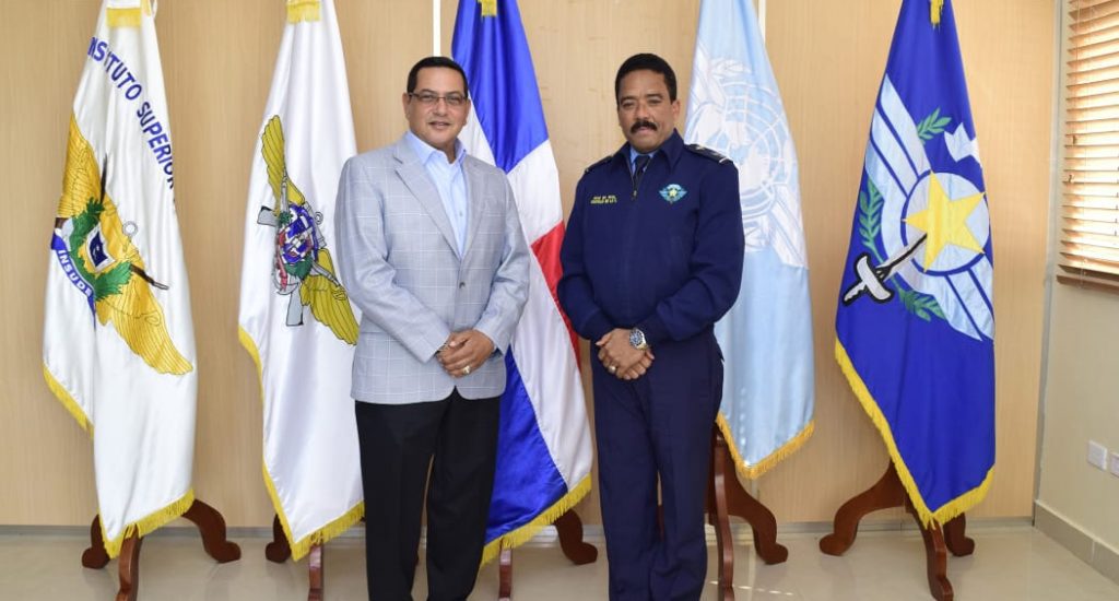 DNCD y Cesac acuerdan reforzar las operaciones en los aeropuertos imagen