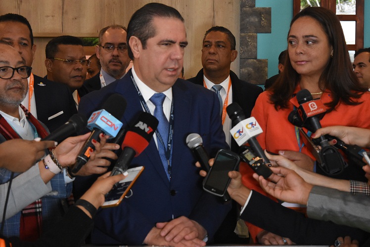 Ministro Turismo revela iniciarán construcción nuevos proyectos en RD imagen