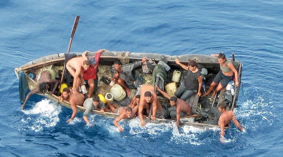 MIAMI: Detienen dos de RD y 9 Ecuador imagen