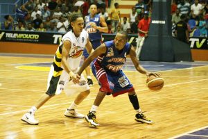 José Horacio y La Cancha se imponen basket de Moca