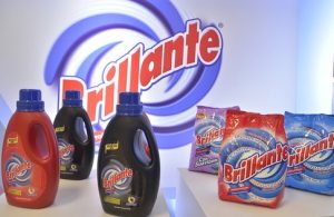 Brillante lanza nueva línea suavizante y detergente líquido Brillante lanza nueva línea suavizante y detergente líquido