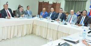 Comisión escucha propuestas del TSE a la Ley Régimen Electoral