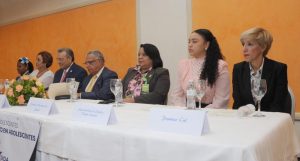 R.Dominicana relanza campaña para prevenir embarazo en adolescentes