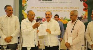 BAYAHIBE: Danilo Medina afirma RD vive «un modelo económico ideal»