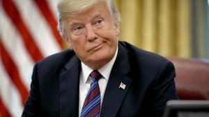 Libro retrata a un Trump errático en una Casa Blanca a la deriva