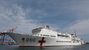 Un barco hospital chino llega a Venezuela, inmersa en una crisis sanitaria