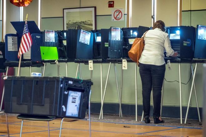 Las mujeres baten récords en las elecciones legislativas de EEEUU imagen