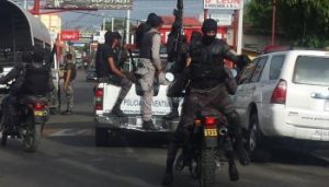 SANTIAGO: Detienen a 26 personas e incautan vehículos y drogas