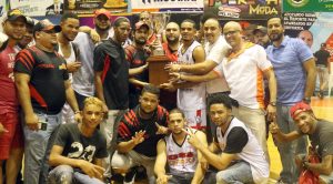 San Sebastián se corona campeón basket de Moca