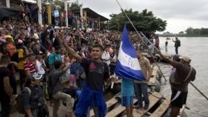 México pide a ONU ayuda para procesar migrantes de caravana