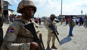 R. Dominicana refuerza control militar en zona fronteriza por líos en Haití