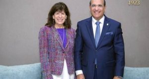 Embajadora EEUU realiza visita al presidente Junta Central Electoral