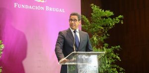 Brugal propone una alianza público-privada para empleos de calidad