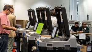 EEUU: El voto hispano aumentará un 15 % en las elecciones de noviembre