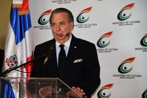 Ministro de Cultura exhorta respaldar la Feria del Libro Dominicano