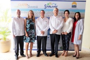 Crece la llegada de turistas a Samaná; clúster y asociación analizan futuro del destino
