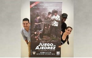 FLORIDA: Concita atención obra de Franklin Domínguez “Juego de Ajedrez”