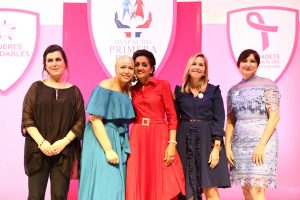 Primera Dama inicia programa actividades contra cáncer de mama