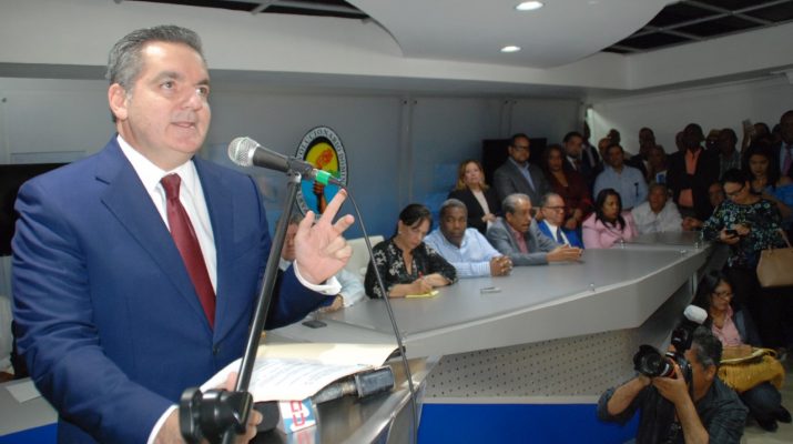 PRD destaca trayectoria de empresario Leonel Cabrera, padre de Neney Cabrera imagen