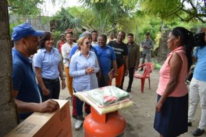 Plan Social beneficia más de dos mil hogares con alimentos crudos y enseres del hogar en Azua