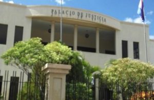 JIMANI: Encarcelan 4 muchachos abusaban sexualmente de hermanita