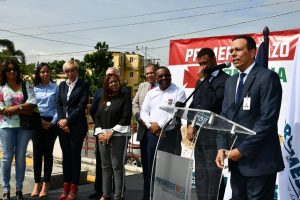 PROMESE/CAL inicia construcción de 44 farmacias con inversión de 70 millones PROMESE/CAL inicia construcción de 44 farmacias con inversión de 70 millones