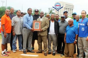 Inauguran torneo béisbol juvenil y clase A del DN Inauguran torneo béisbol juvenil y clase A del DN