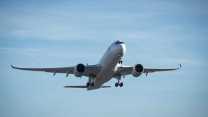 NY: Aterriza el vuelo comercial más largo sin escalas de la historia