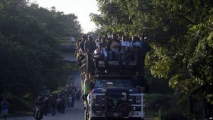 MEXICO: Migrantes centroamericanos reanudan marcha hacia EEUU