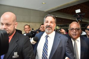 Dictan prisión domiciliaria a favor de acusados venta ilegal terrenos SDE