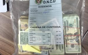 Decomisan 49.361 dólares furgoneta llegó al puerto de Santo Domingo