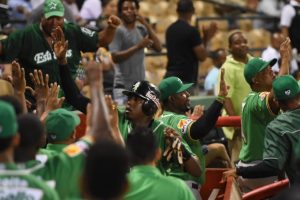 Estrellas derrotan otra vez al Licey; Leones y Aguilas triunfan