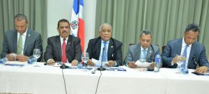 Hacen consulta sobre proyecto busca sacar a Santana del Panteón Nacional Hacen consulta sobre proyecto busca sacar a Santana del Panteón Nacional