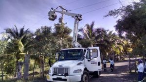 Diputados y eléctricas buscan solución problemas voltaje en Rancho Arriba Diputados y eléctricas buscan solución problemas voltaje en Rancho Arriba